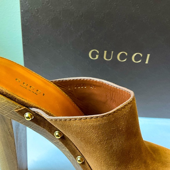 Gucci Suede Clogs - Picture 6 of 10